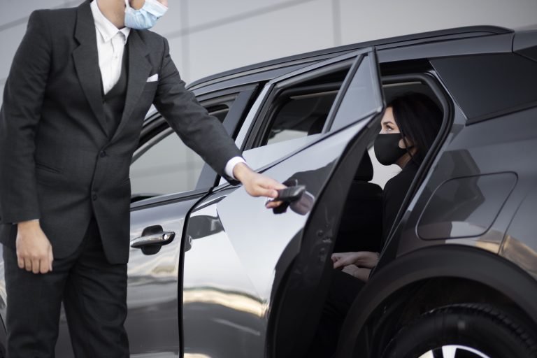 Panduan Lengkap Rental Mobil Medan untuk Wisata Keluarga - Tour Medan | Happy Holidays Medan Medan Tour Rental Mobil